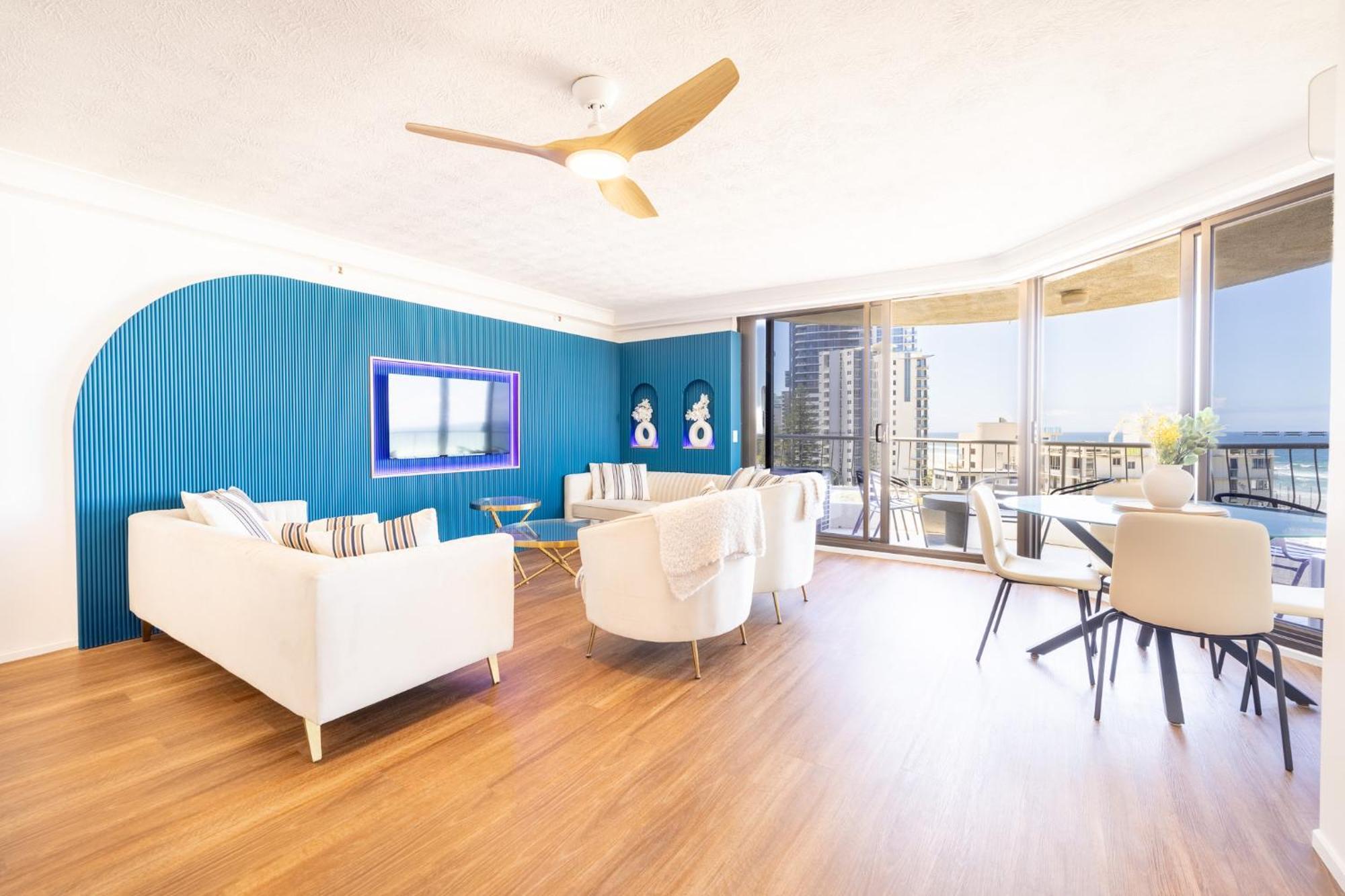 Waterfront 3-br In The Heart Of The * Gold Coast