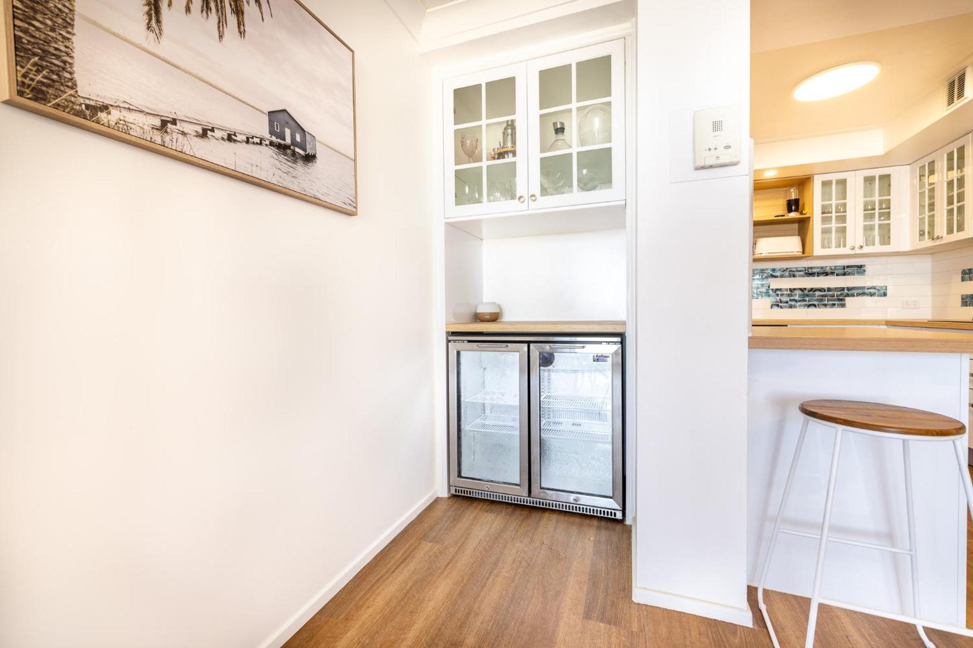 Apartment Waterfront 3-br In The Heart Of The *